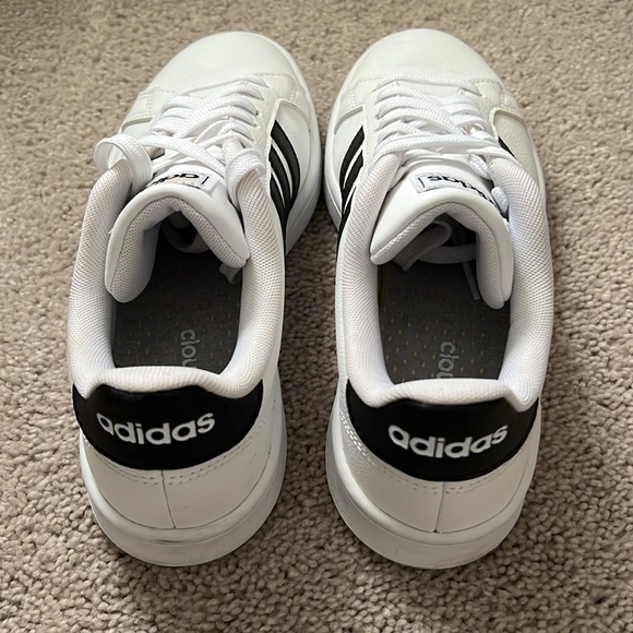 adidas Cloudfoam Comfort Sneakers - Picture 8 of 11